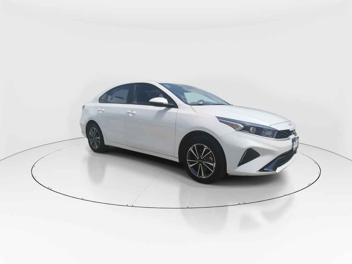 2023 Kia FORTE SEDAN 4p LX L4/2.0 Man