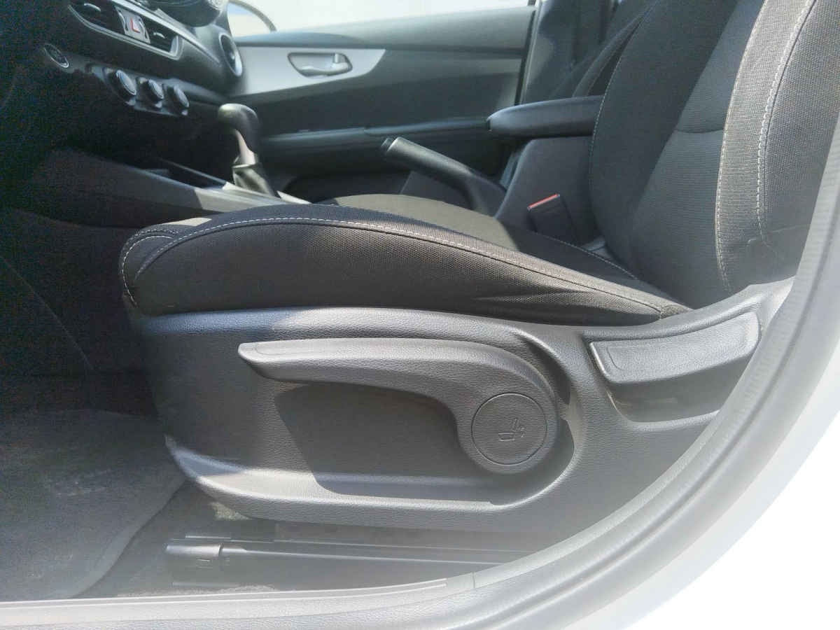 2023 Kia FORTE SEDAN 4p LX L4/2.0 Man