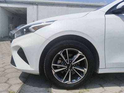 2023 Kia FORTE SEDAN 4p LX L4/2.0 Man