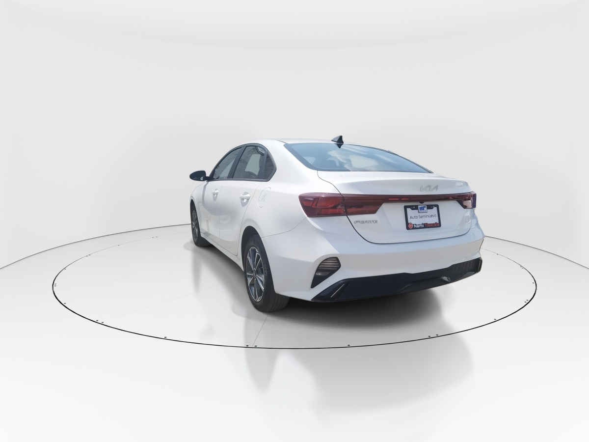 2023 Kia FORTE SEDAN 4p LX L4/2.0 Man