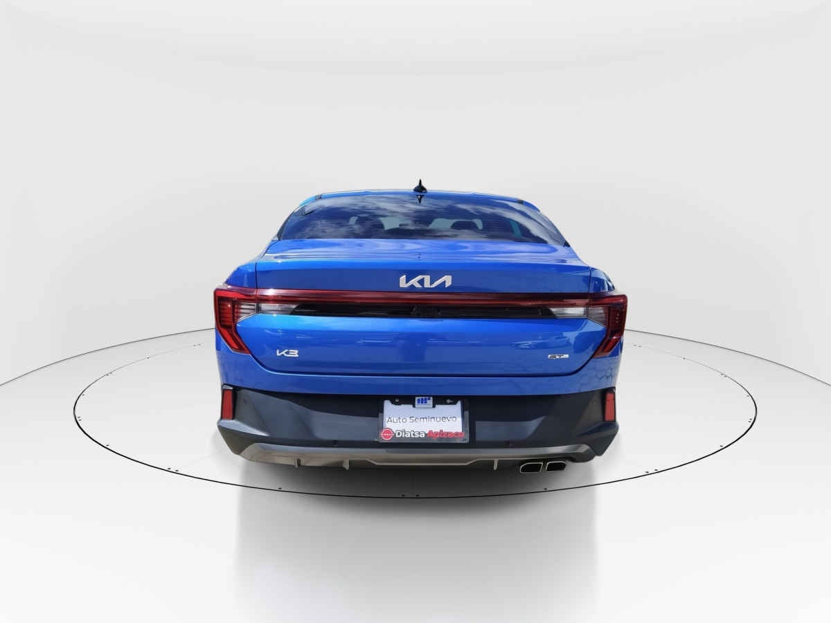 2024 Kia K3 5p GT Line L4/2.0 Aut