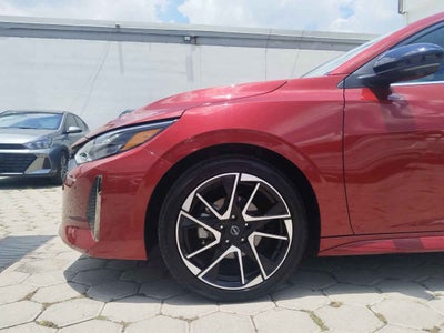 2025 Nissan Sentra 4p SR Platinum L4/2.0 Aut