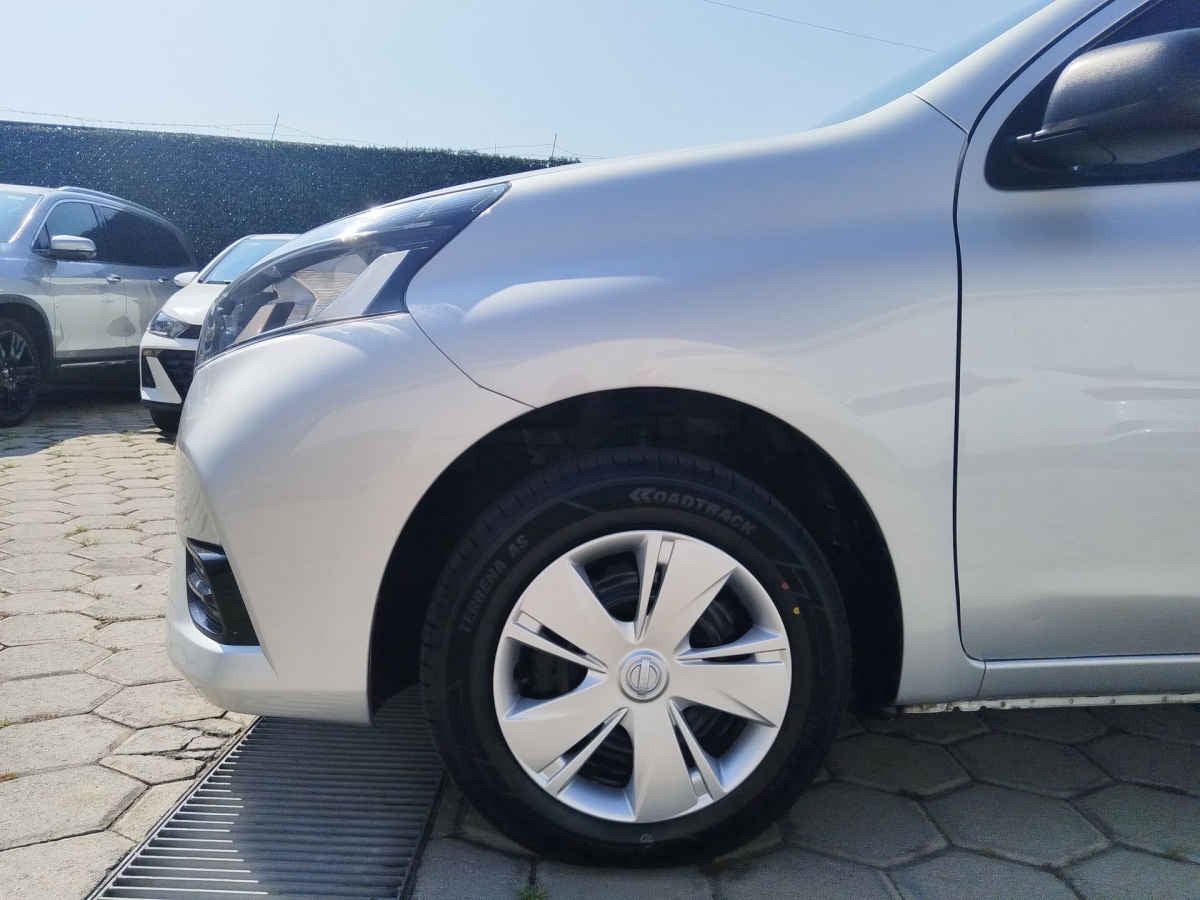 2023 Nissan March 5p Sense L4/1.6 Man