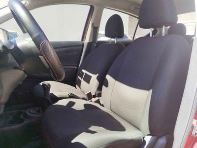 2018 Nissan Versa 4p Advance L4/1.6 Man