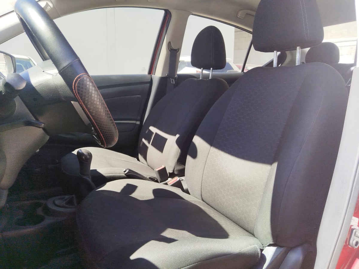 2018 Nissan Versa 4p Advance L4/1.6 Man