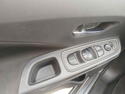 2024 Nissan Versa 4p Advance L4/1.6 Man