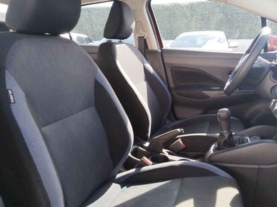 2024 Nissan Versa 4p Advance L4/1.6 Man