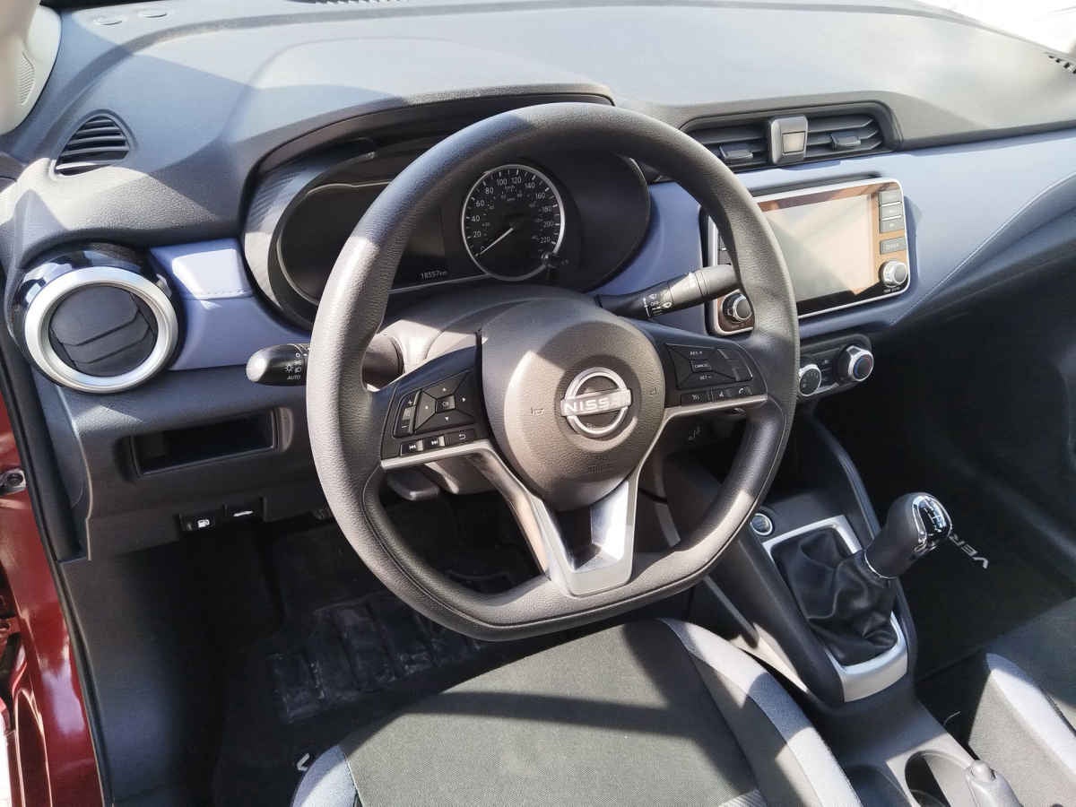 2024 Nissan Versa 4p Advance L4/1.6 Man