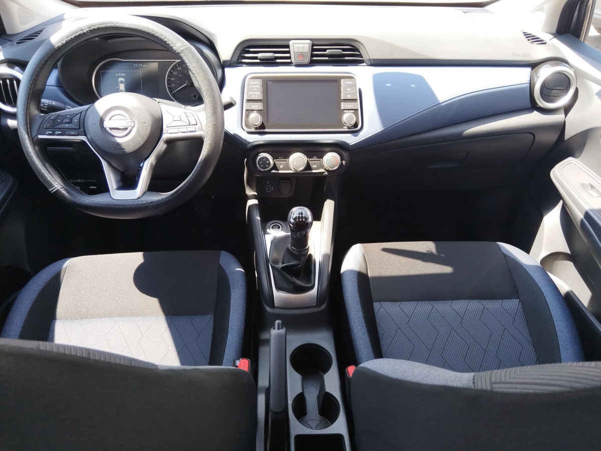 2025 Nissan Versa 4p Advance L4/1.6 Man