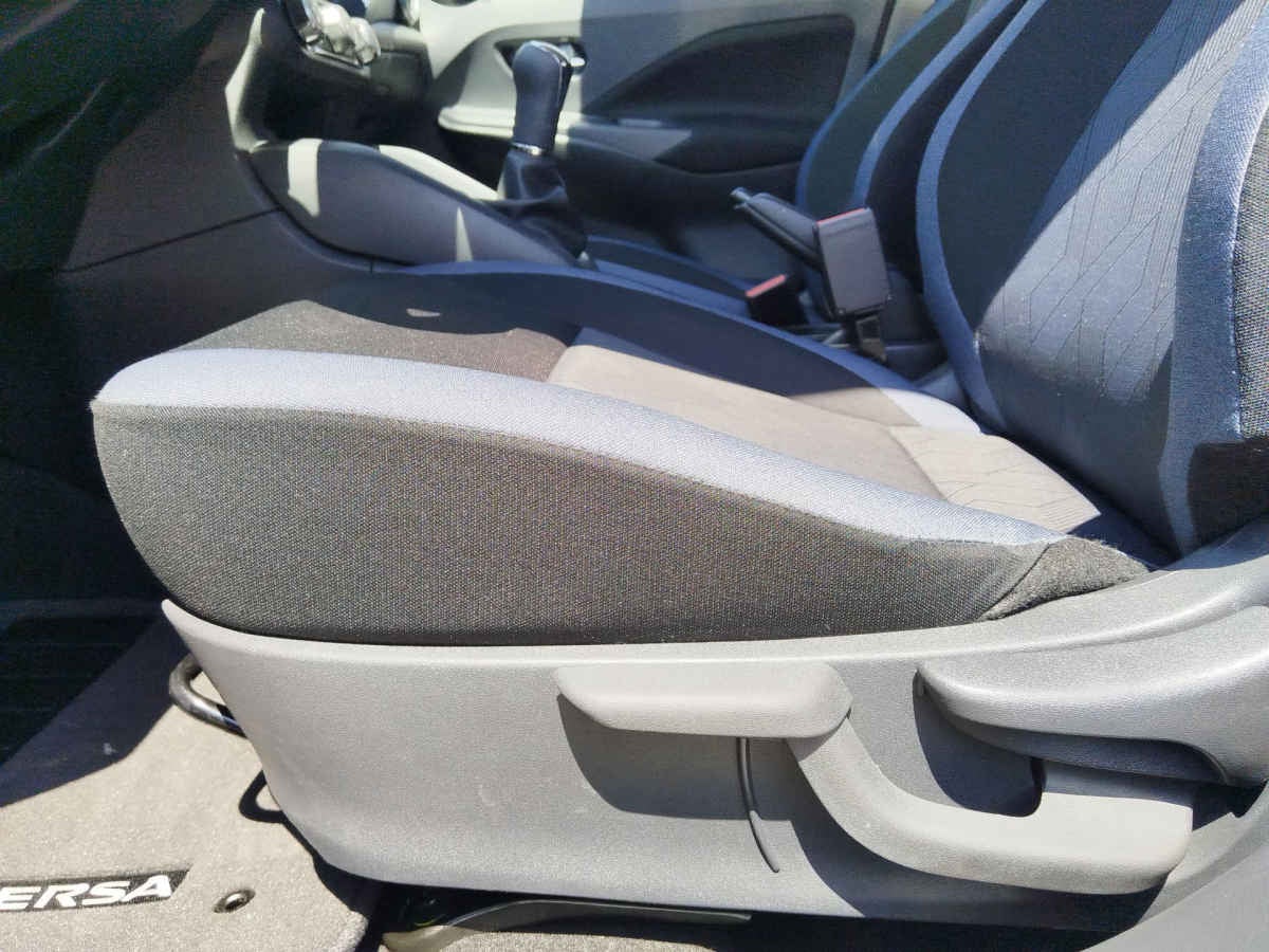 2025 Nissan Versa 4p Advance L4/1.6 Man