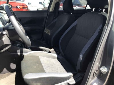 2025 Nissan Versa 4p Advance L4/1.6 Man