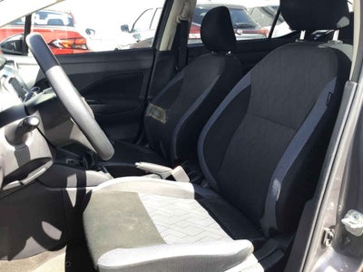 2025 Nissan Versa 4p Advance L4/1.6 Man