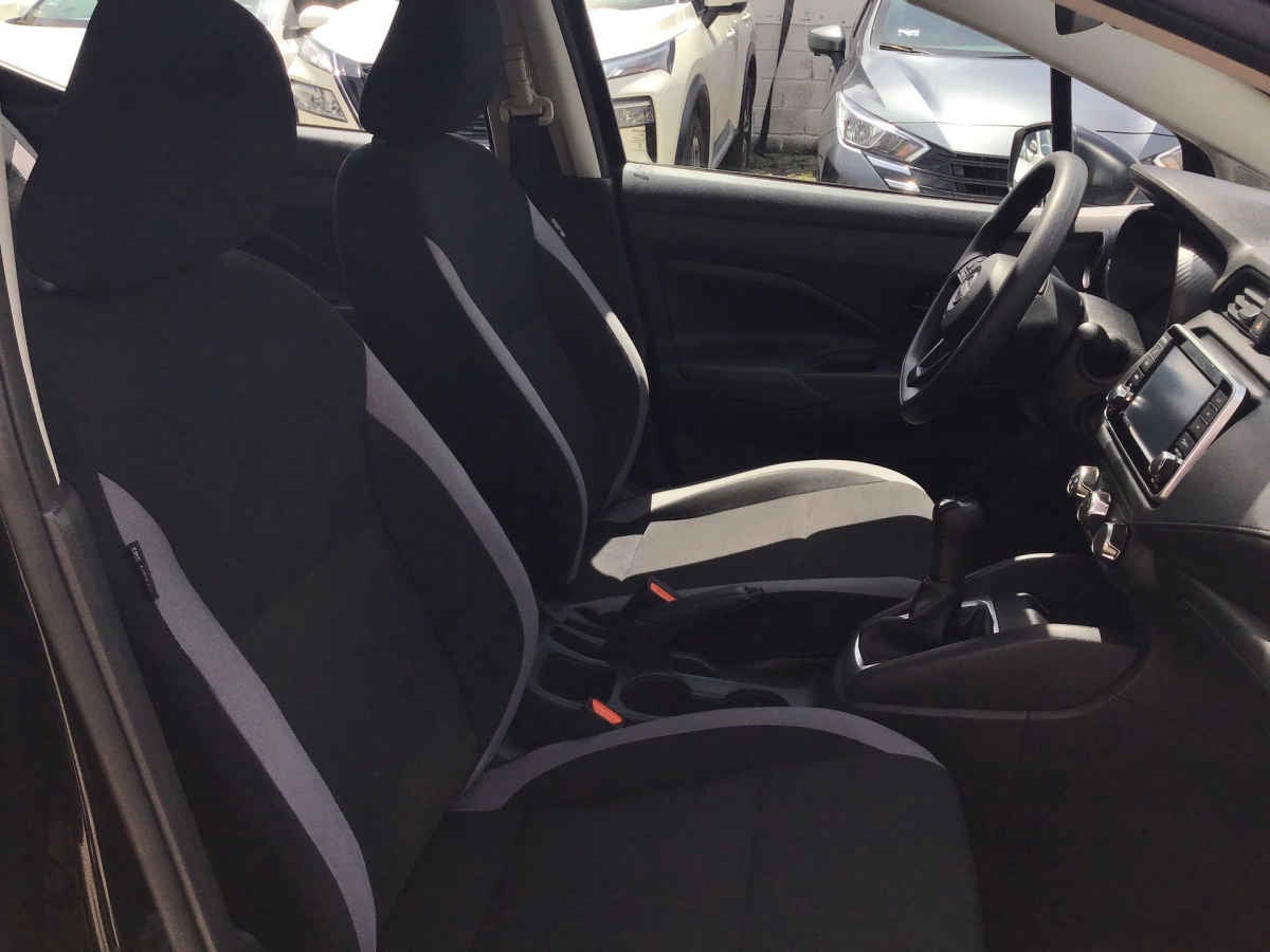 2025 Nissan Versa 4p Sense L4/1.6 Man