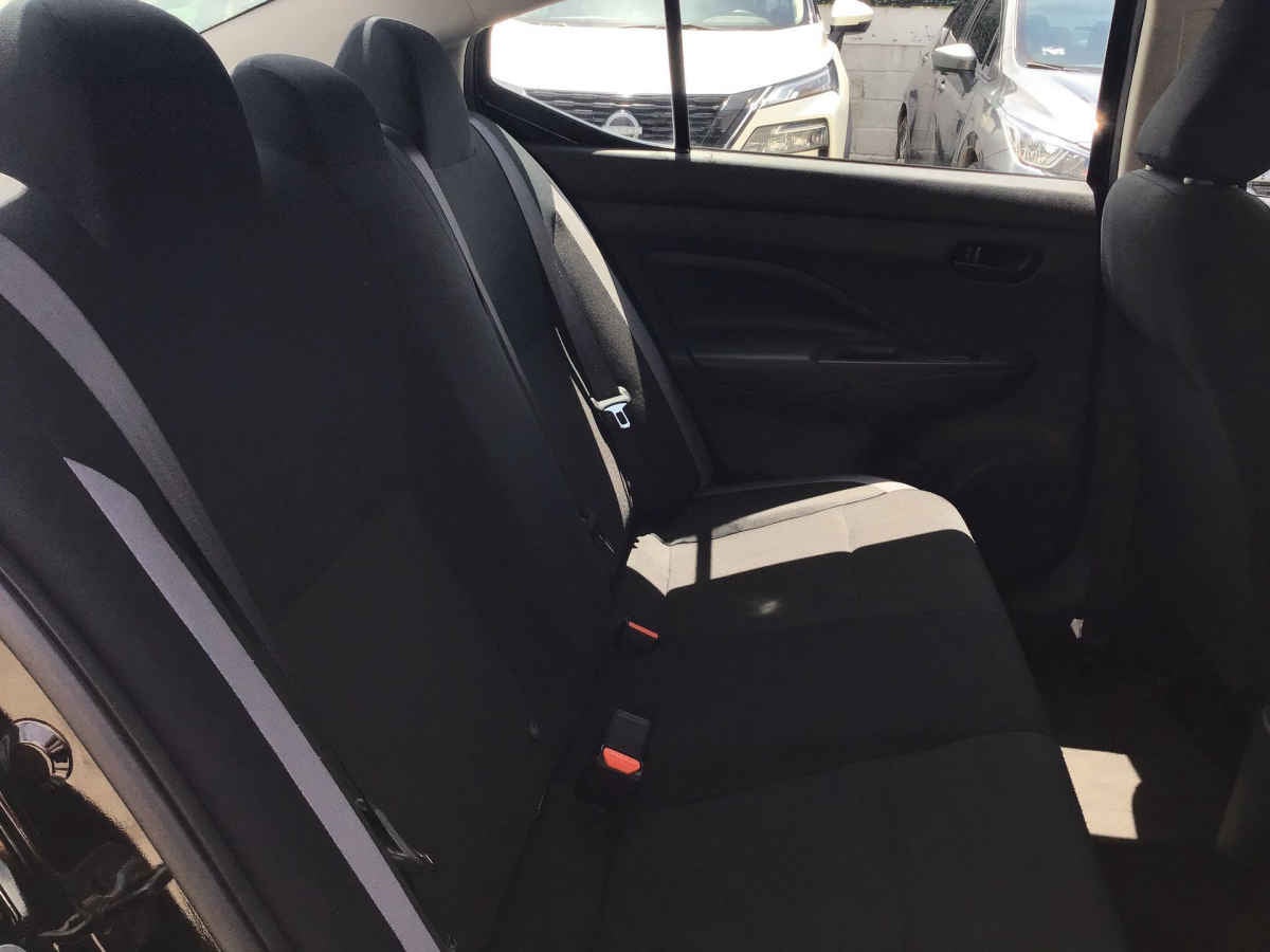 2025 Nissan Versa 4p Sense L4/1.6 Man