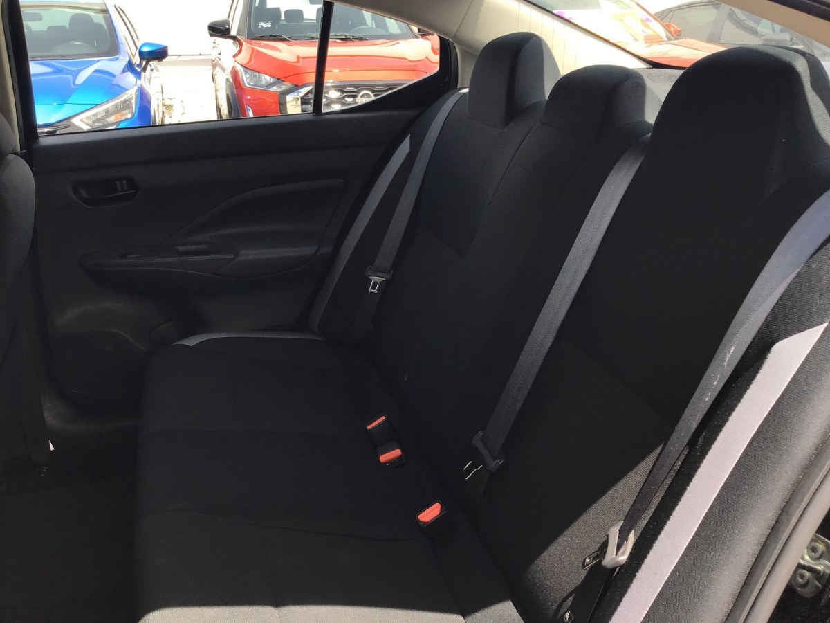 2025 Nissan Versa 4p Sense L4/1.6 Man