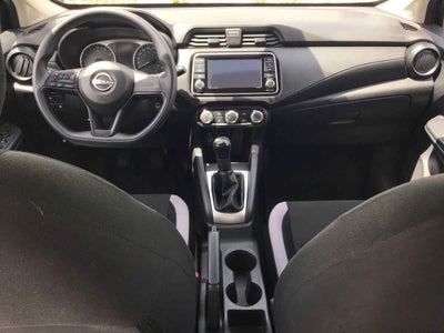2025 Nissan Versa 4p Sense L4/1.6 Man