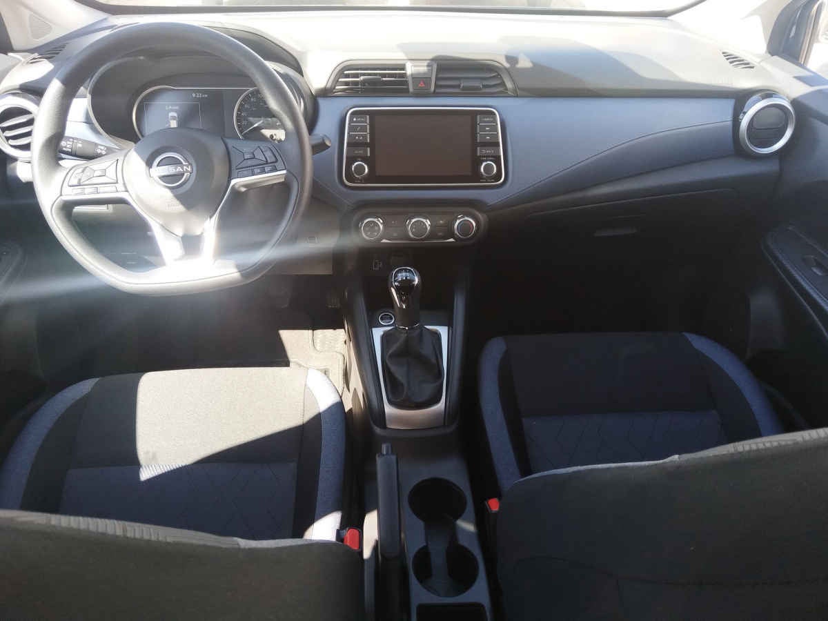 2025 Nissan Versa 4p Advance L4/1.6 Man