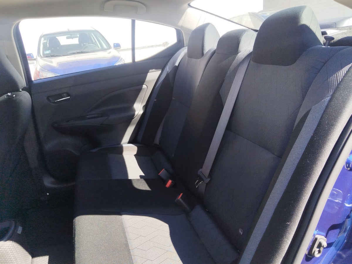 2025 Nissan Versa 4p Advance L4/1.6 Man