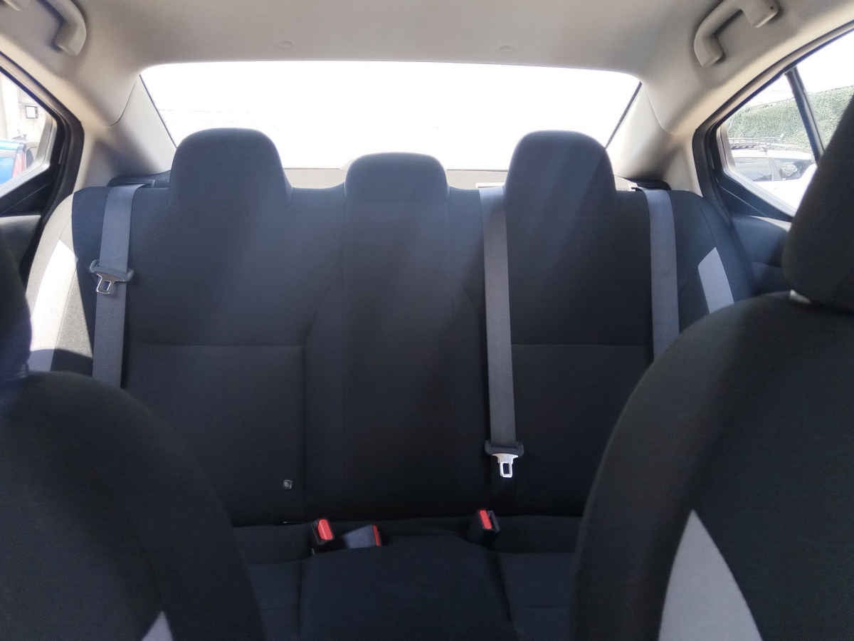 2025 Nissan Versa 4p Sense L4/1.6 Man
