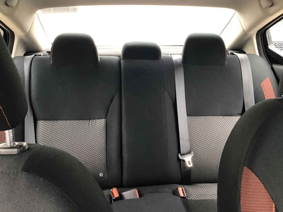 2025 Nissan Versa 4p SR L4/1.6 Aut