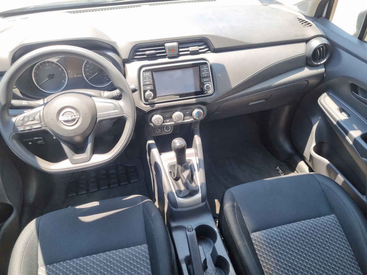 2023 Nissan Versa 4p Sense L4/1.6 Man