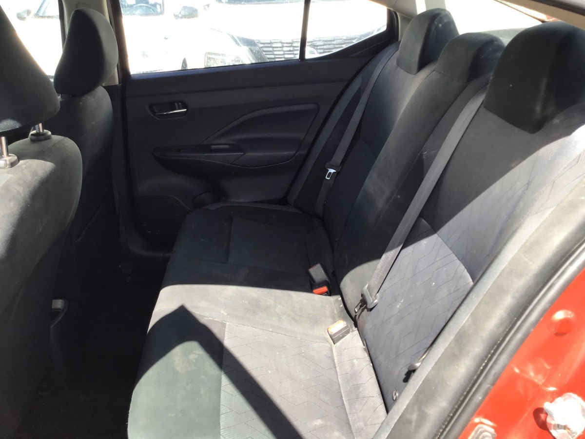 2024 Nissan Versa 4p Advance L4/1.6 Man