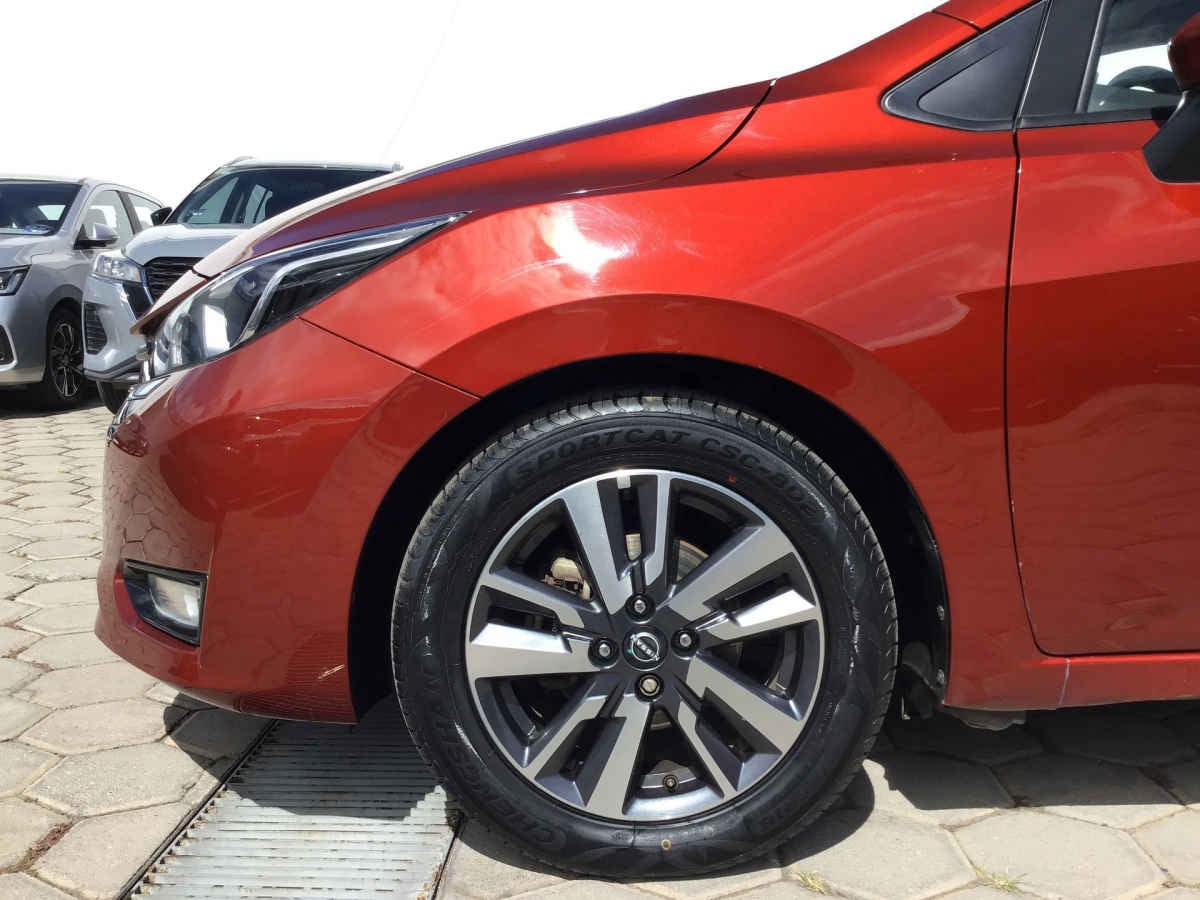 2024 Nissan Versa 4p Advance L4/1.6 Man
