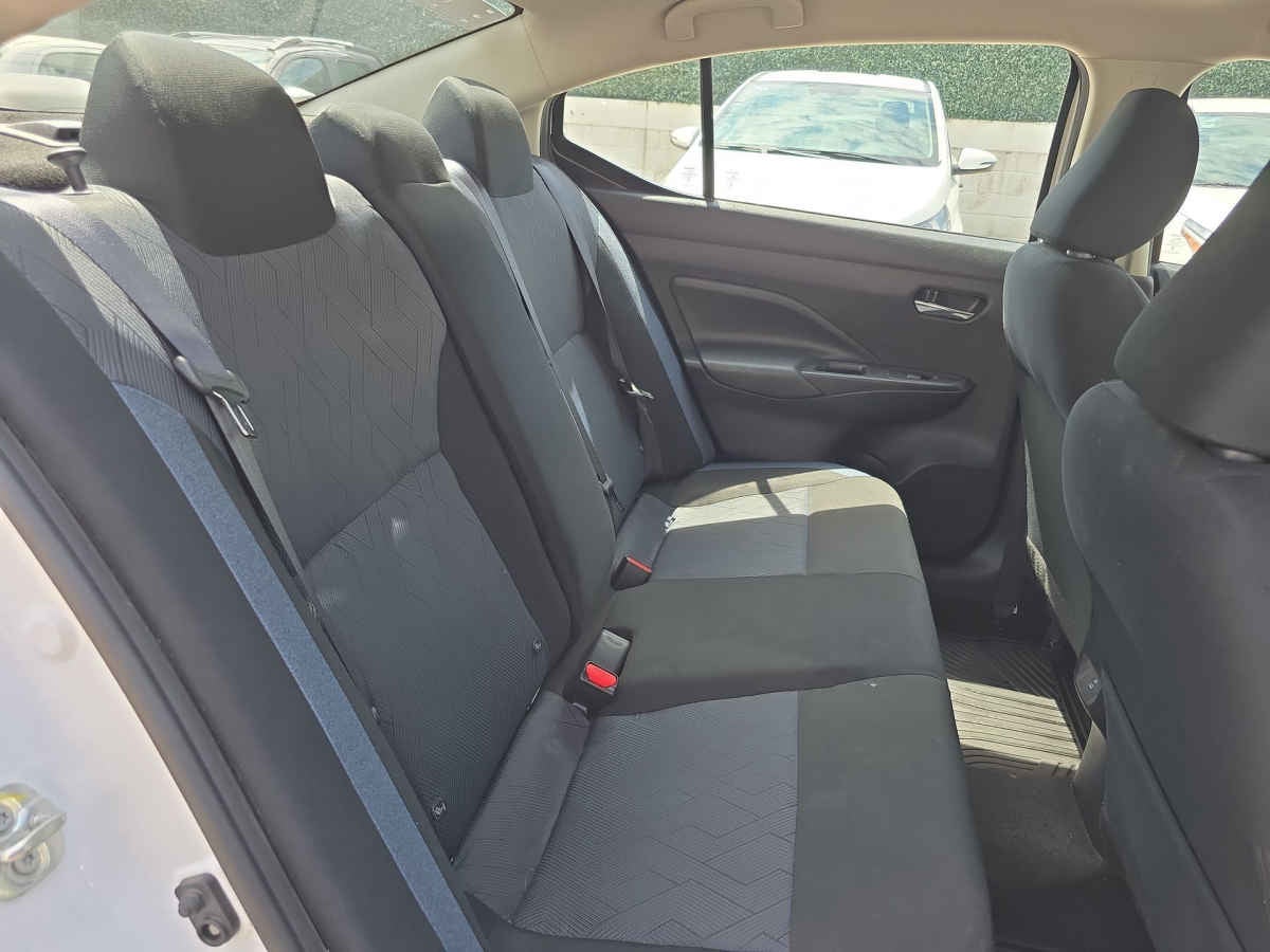 2025 Nissan Versa 4p Advance L4/1.6 Aut