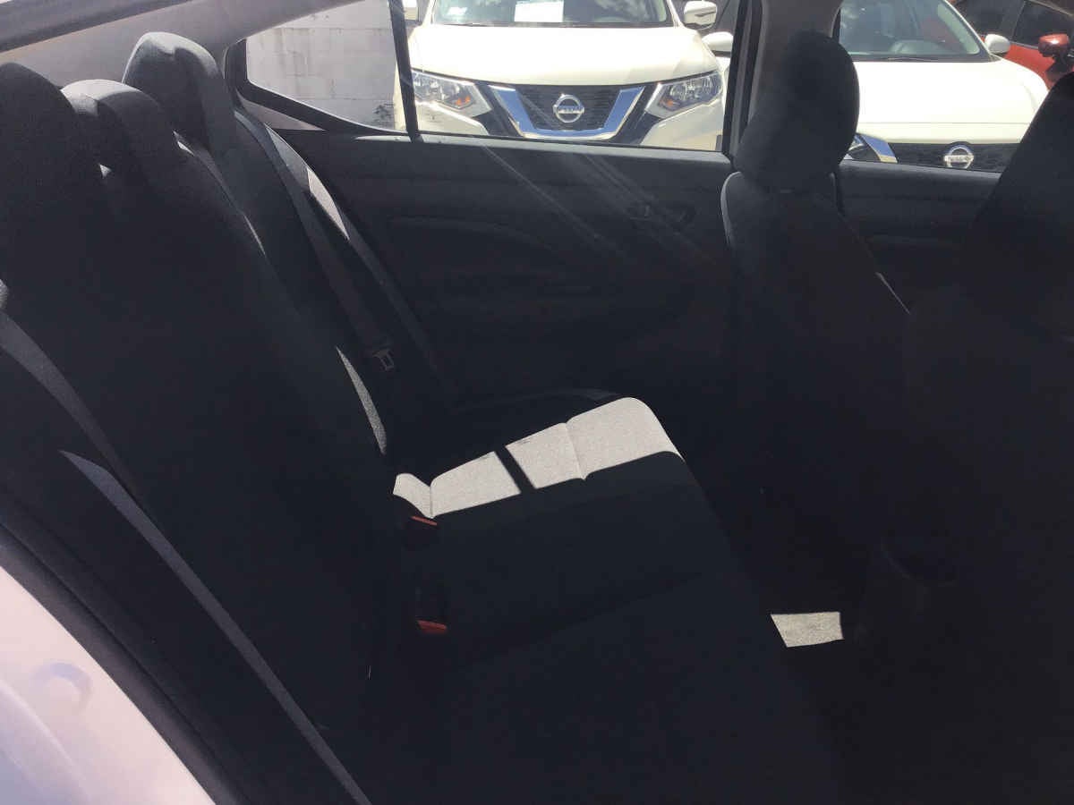 2026 Nissan Versa 4p Sense Base L4/1.6 Man