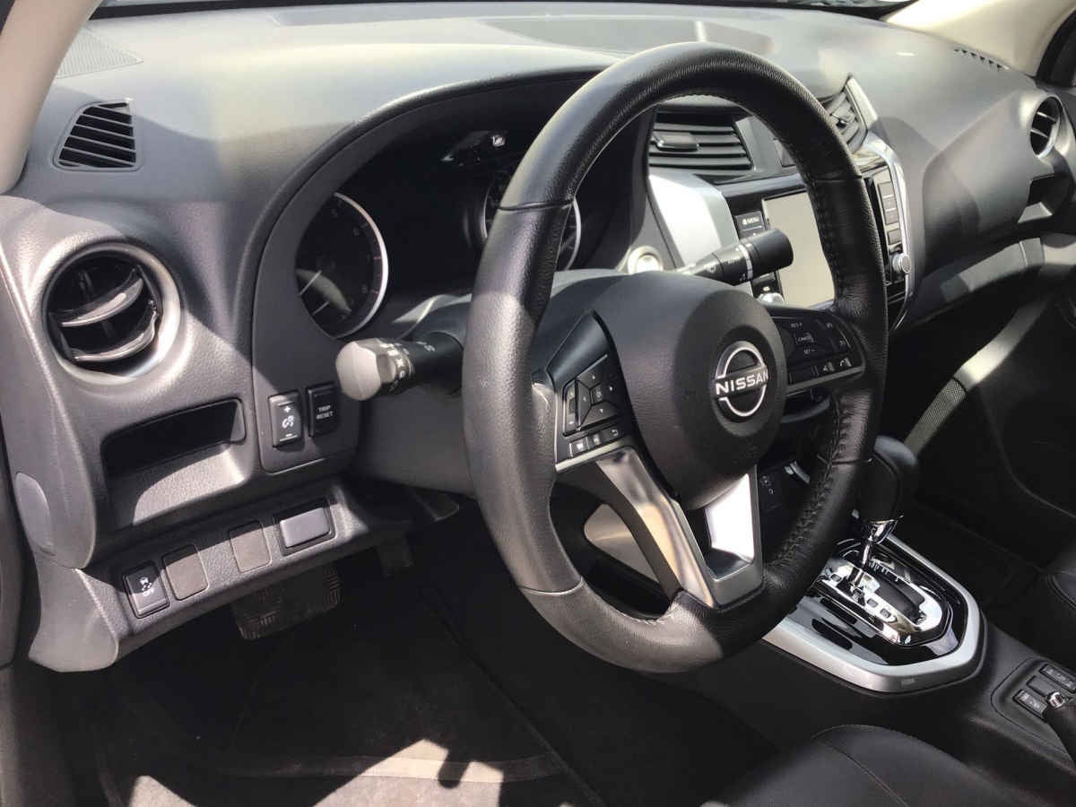 2025 Nissan Frontier 4p Platinum LE L4/2.5 Aut