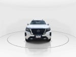 2025 Nissan Frontier 4p Platinum LE L4/2.5 Aut