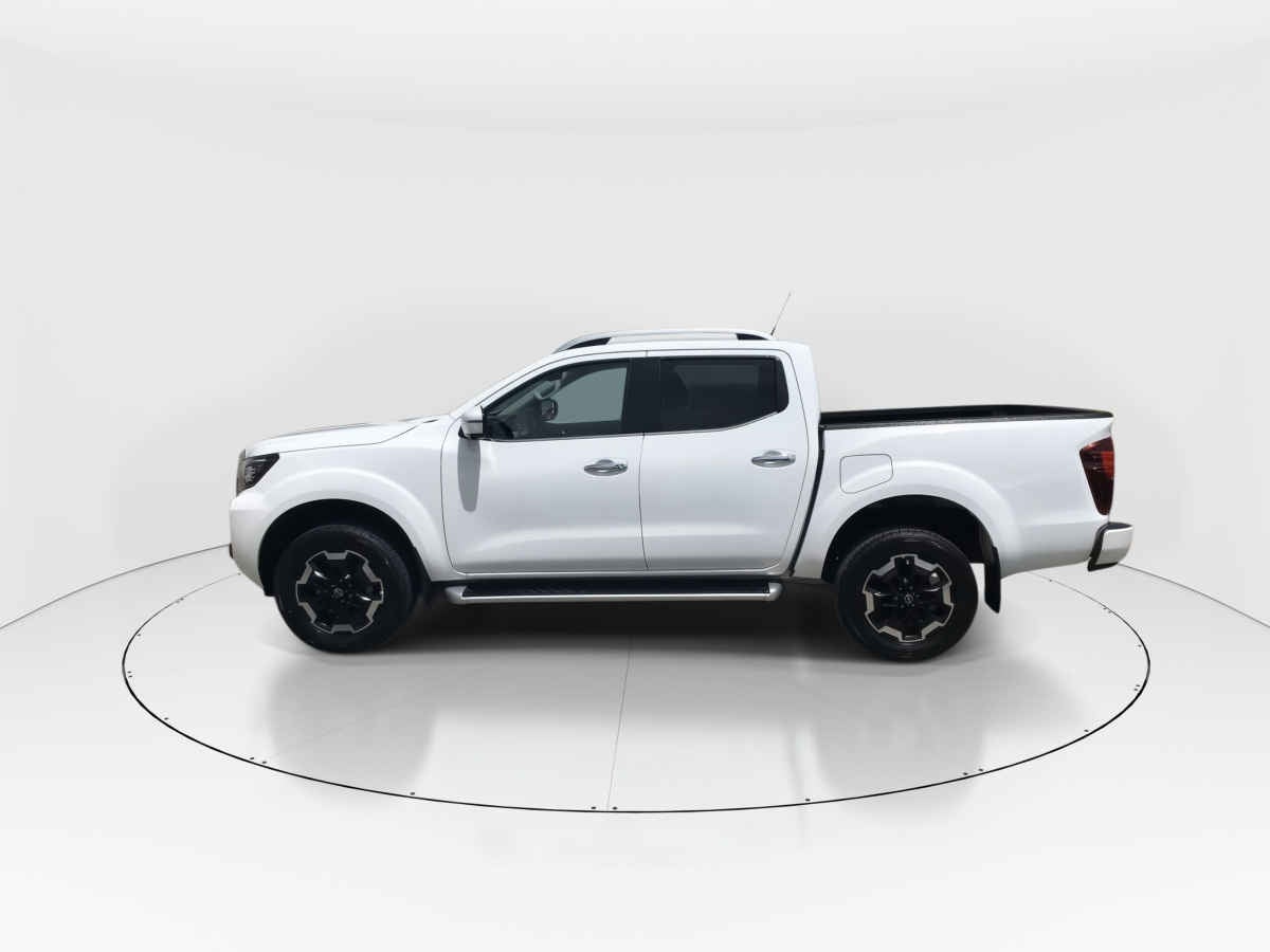 2025 Nissan Frontier 4p Platinum LE L4/2.5 Aut