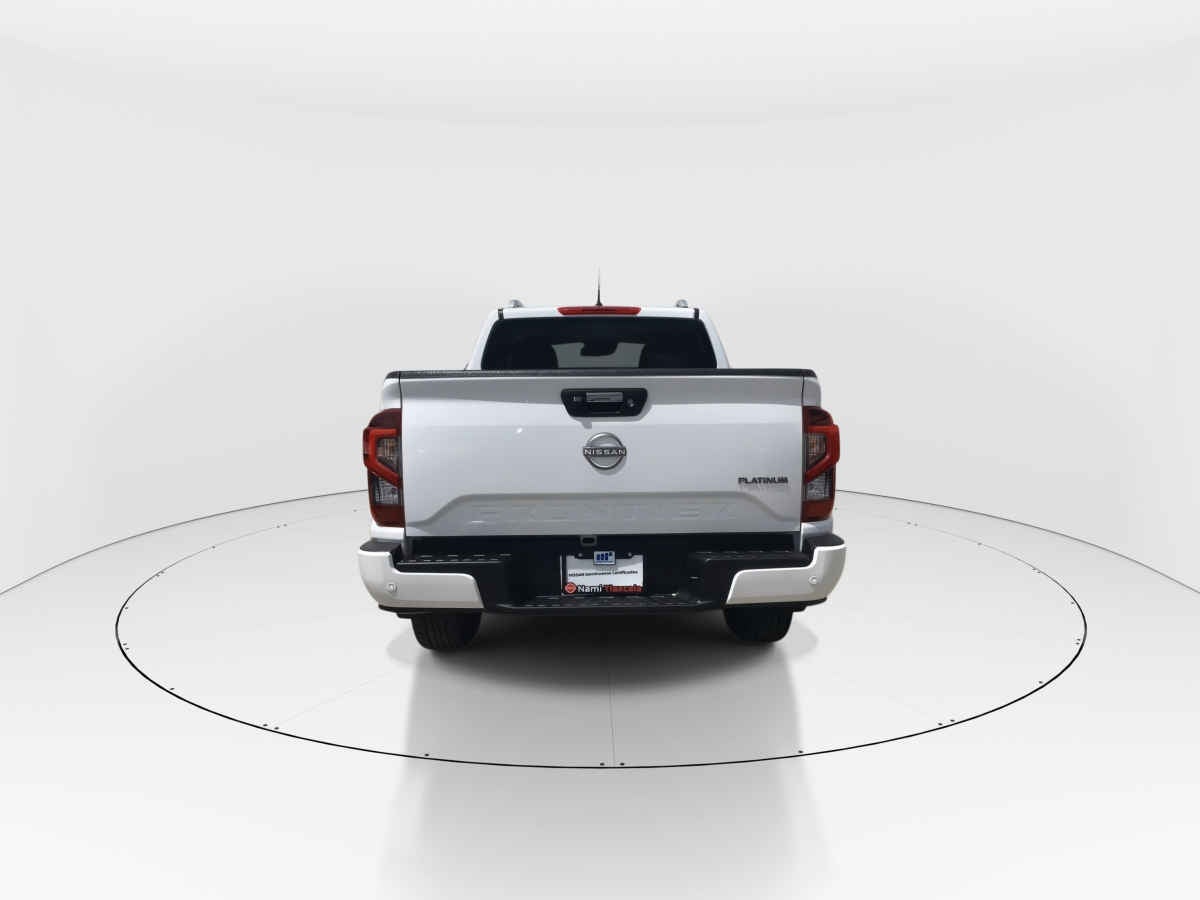 2025 Nissan Frontier 4p Platinum LE L4/2.5 Aut