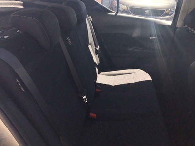 2025 Nissan Kicks 5p Play Advance L4/1.6 Aut