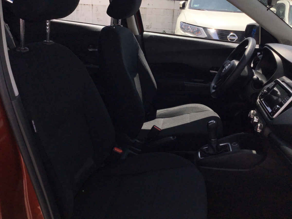 2025 Nissan Kicks 5p Play Advance L4/1.6 Man