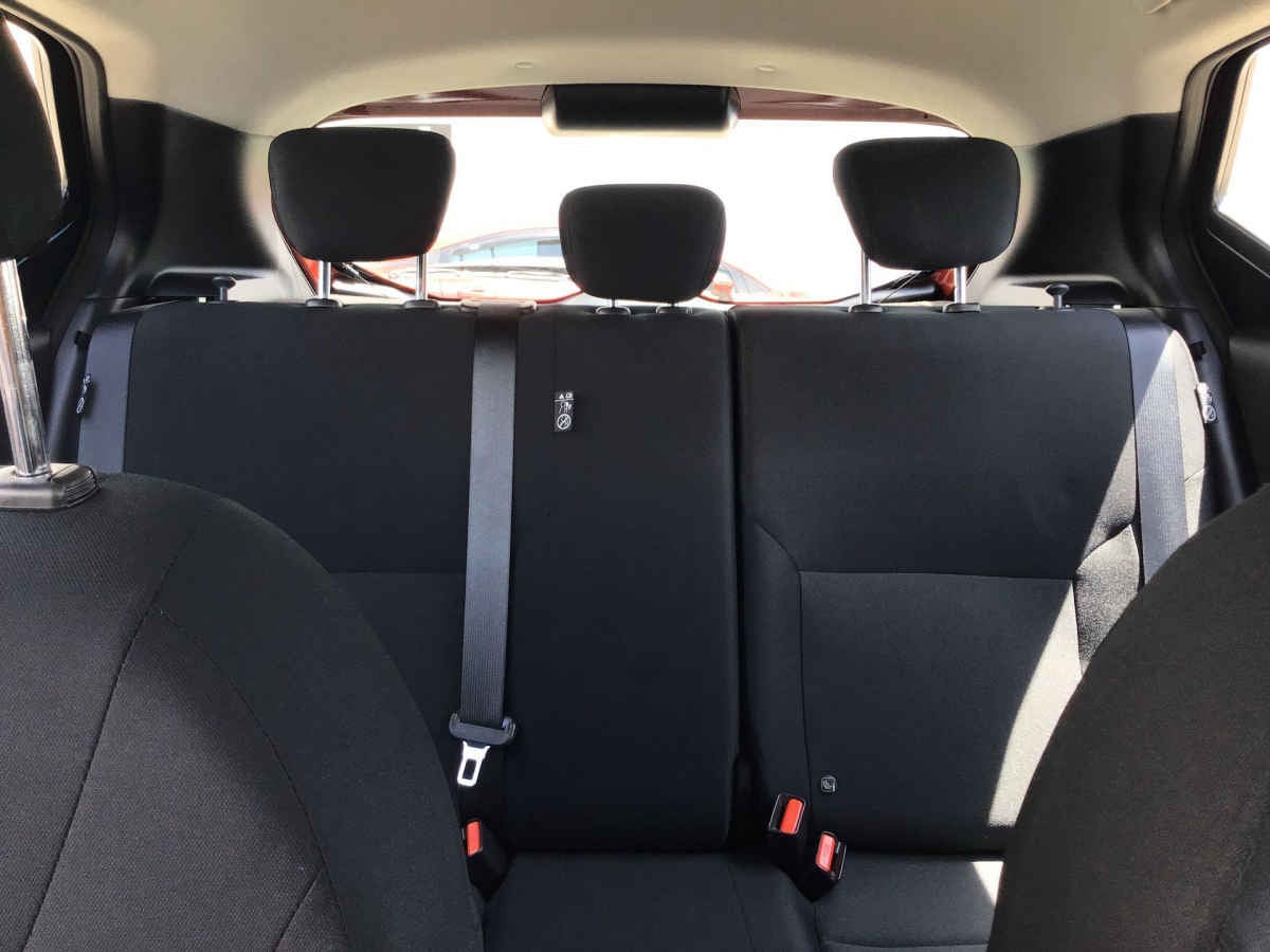 2025 Nissan Kicks 5p Play Advance L4/1.6 Man