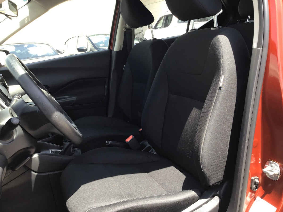 2025 Nissan Kicks 5p Play Advance L4/1.6 Man