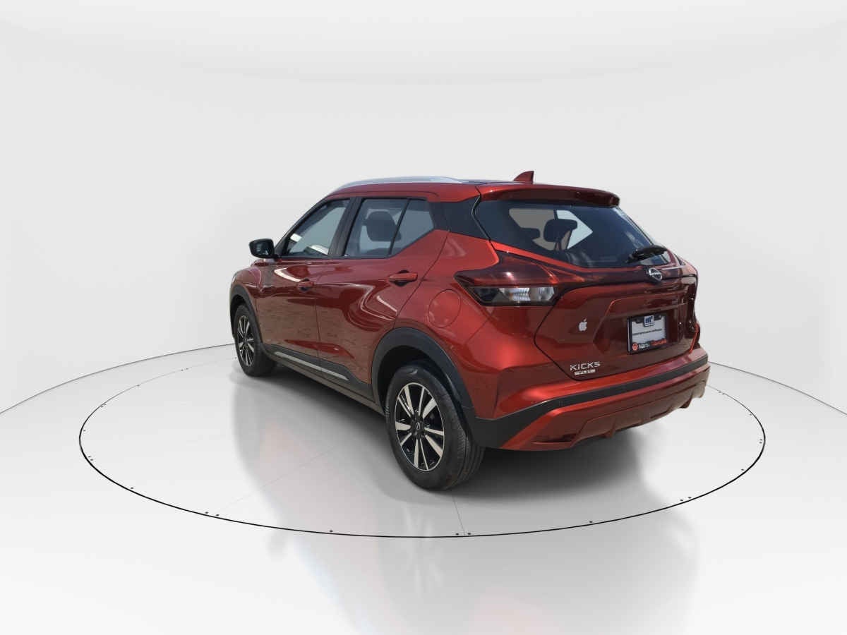 2025 Nissan Kicks 5p Play Advance L4/1.6 Man