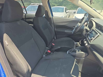 2025 Nissan Kicks 5p Play Advance L4/1.6 Man