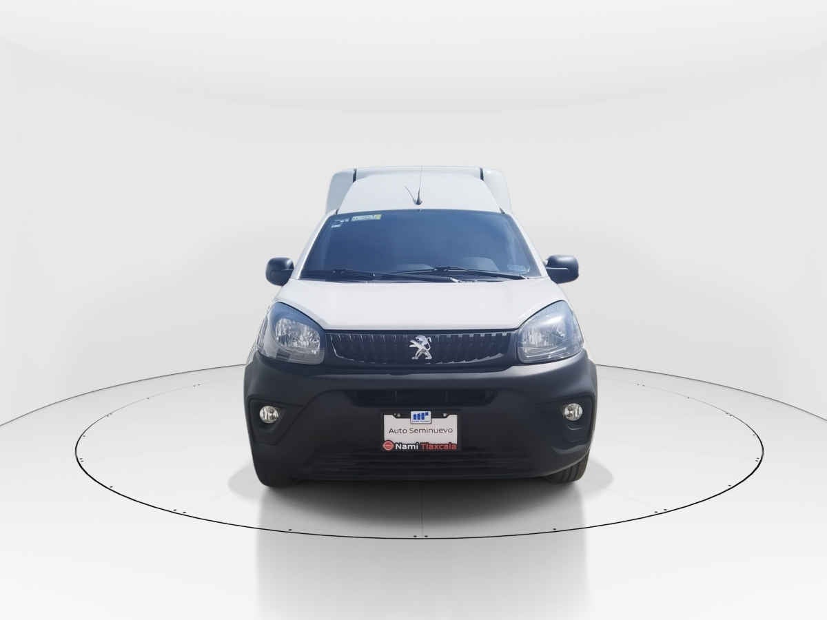 2025 Peugeot Partner Rapid 5p L4/1.4 Man