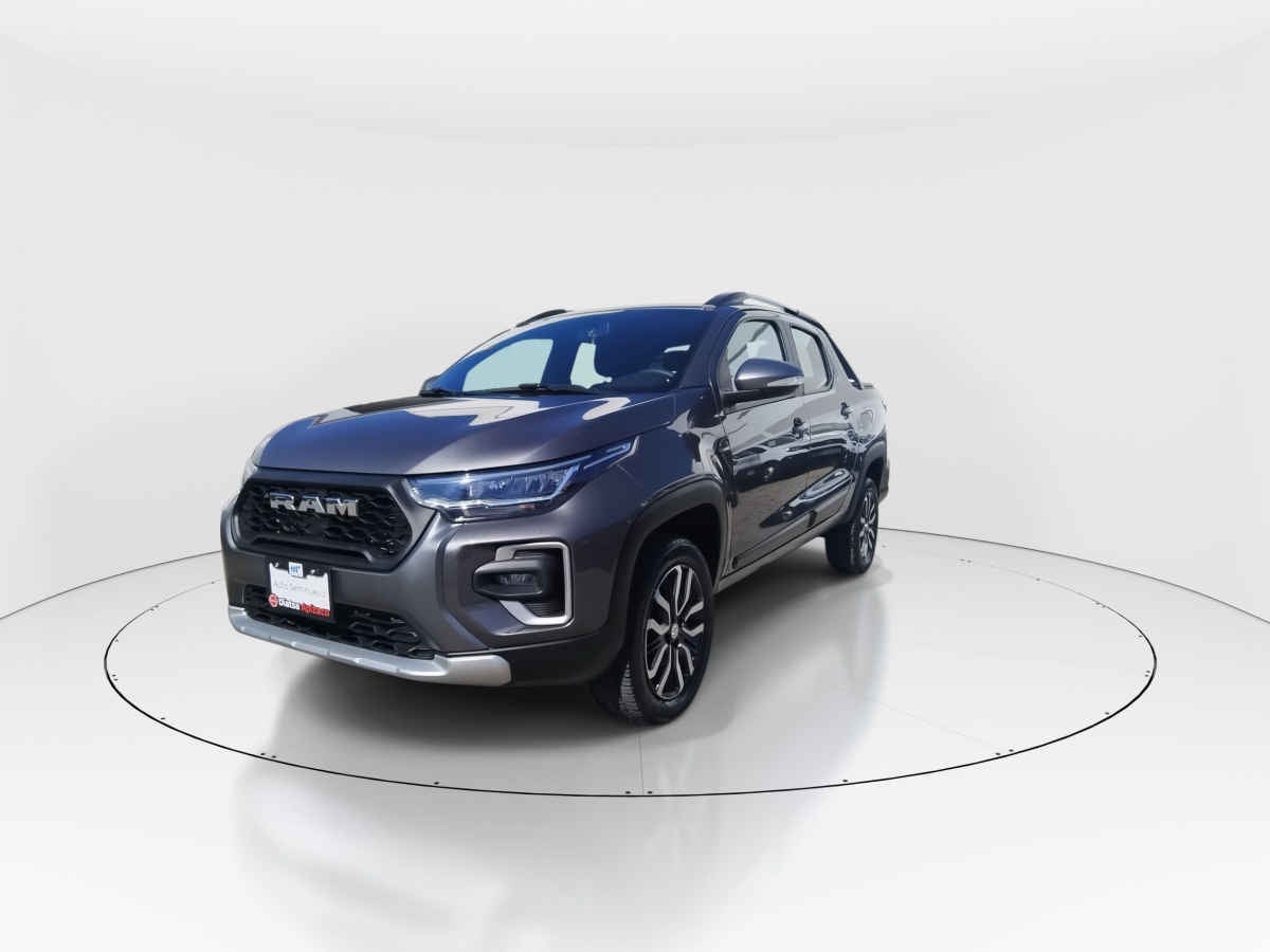 2025 RAM Ram 700 4p Laramie Turbo L4/1.3/T Aut