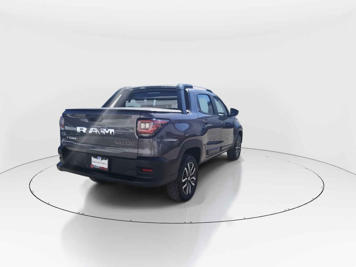2025 RAM Ram 700 4p Laramie Turbo L4/1.3/T Aut