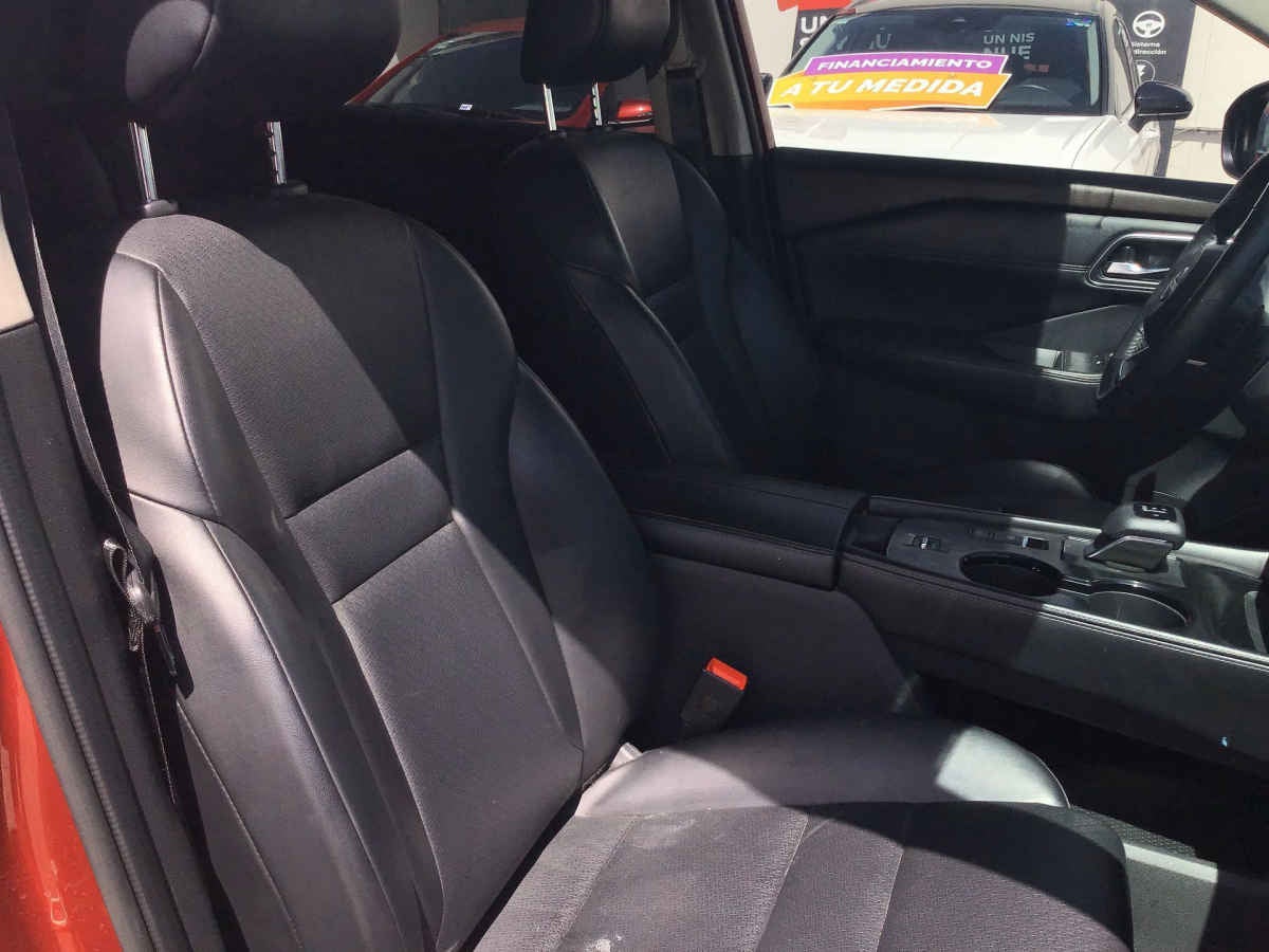 2023 Nissan X-Trail 5p Exclusive 3 Row L4/2.5 Aut