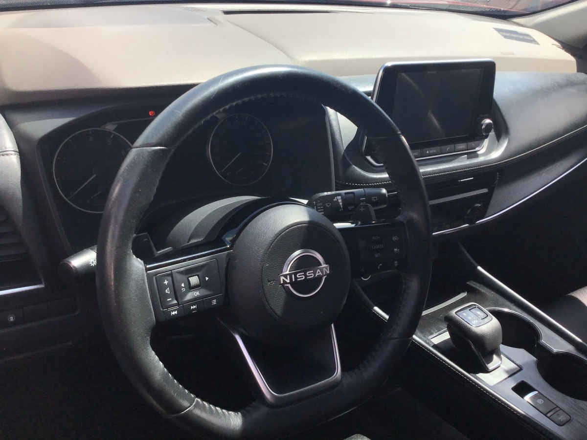 2023 Nissan X-Trail 5p Exclusive 3 Row L4/2.5 Aut