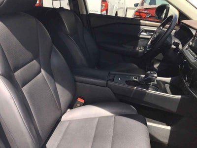 2026 Nissan X-Trail 5p Exclusive 2 Row L4/2.5 Aut