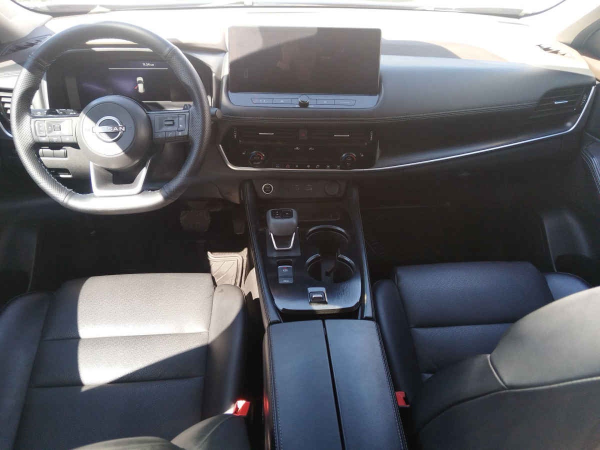 2024 Nissan X-Trail 5p Platinum 2 Row L4/2.5 Aut