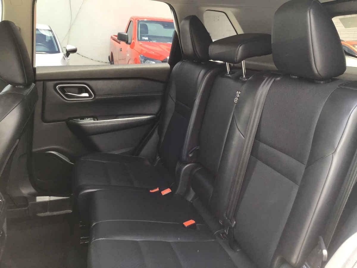 2024 Nissan X-Trail 5p Platinum 2 Row L4/2.5 Aut