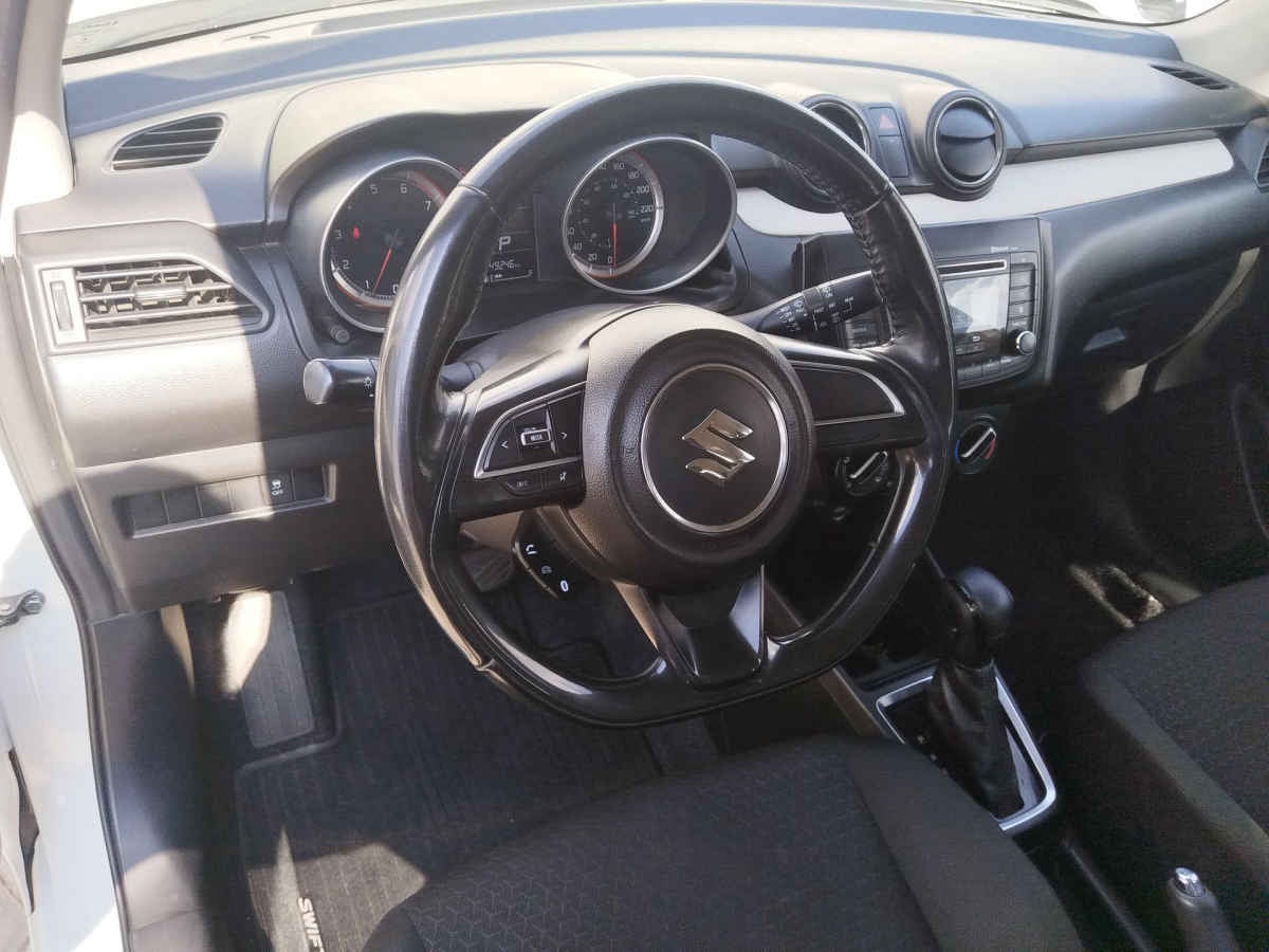 2022 Suzuki Swift 5p GLS L4/1.4 Aut