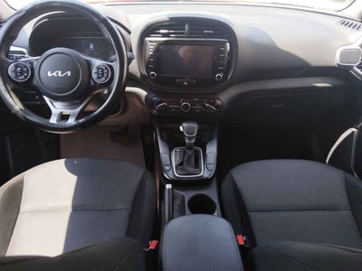 2022 Kia Soul 5p LX 1.6 L 121 HP TA6 A/AC RA-16"