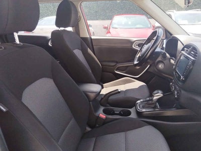 2022 Kia Soul 5p LX 1.6 L 121 HP TA6 A/AC RA-16"